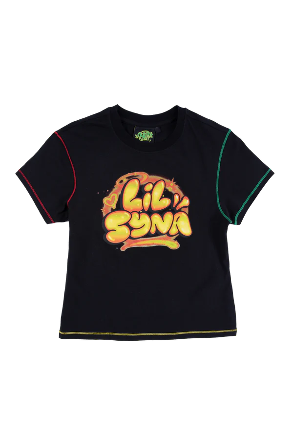 WOMEN’S LIL SYNA SPRAY CROPPED TEE – BLACK/RED WOMEN’S LIL SYNA SPRAY CROPPED TEE – BLACK/RED